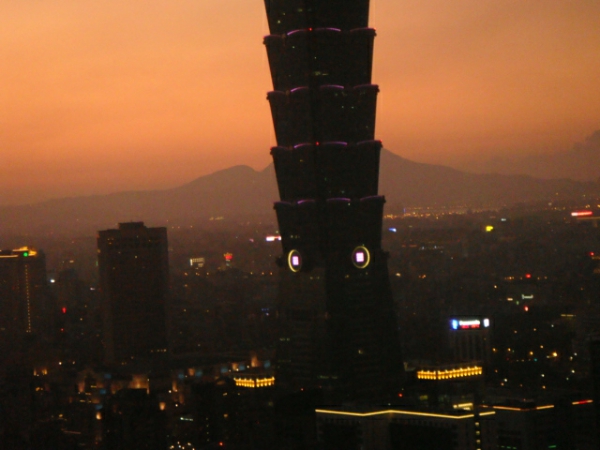 台灣台北101大樓夜景