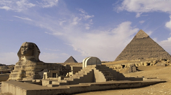 埃及金字塔和人面獅身像