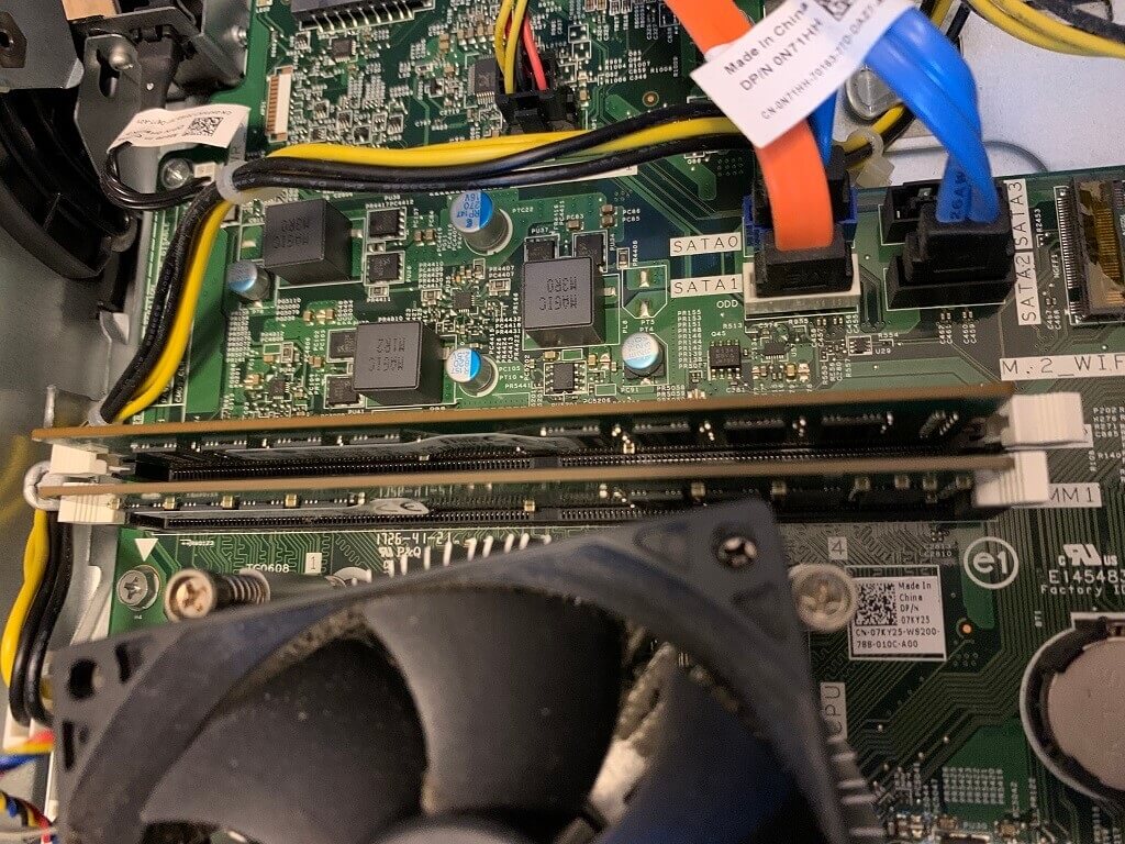 【電腦組裝】主記憶體被網頁吃掉？DIY拆電腦加裝一條三星8GB DDR4 RAM吧 37