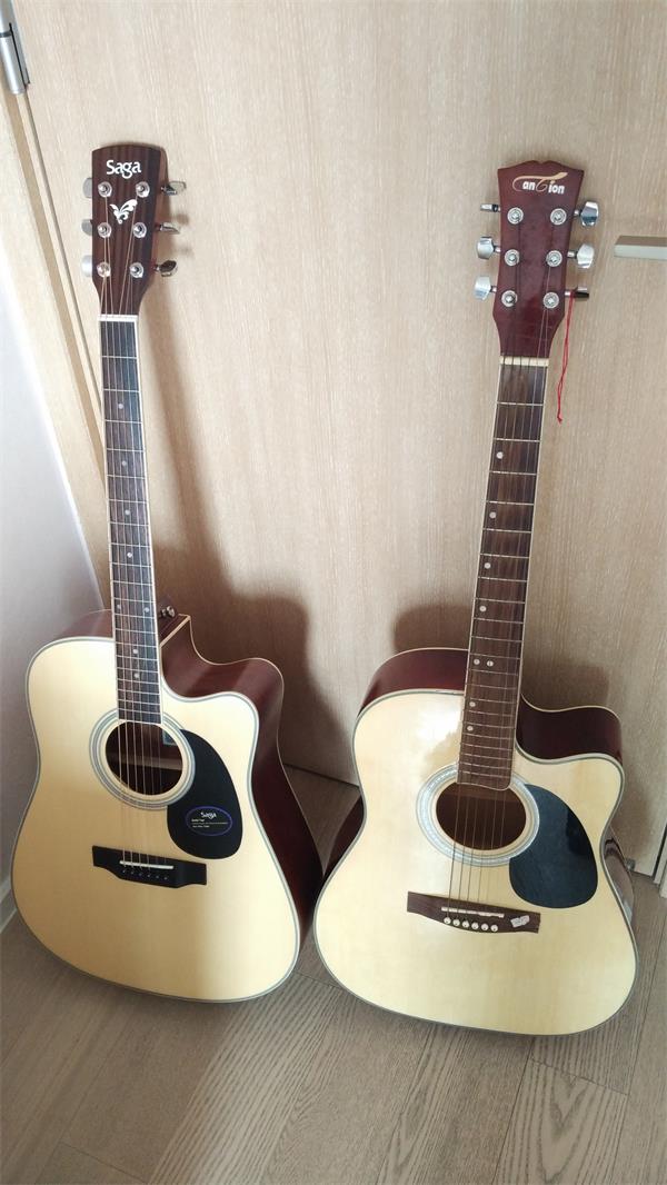 我的SAGA吉他和雜魚吉他